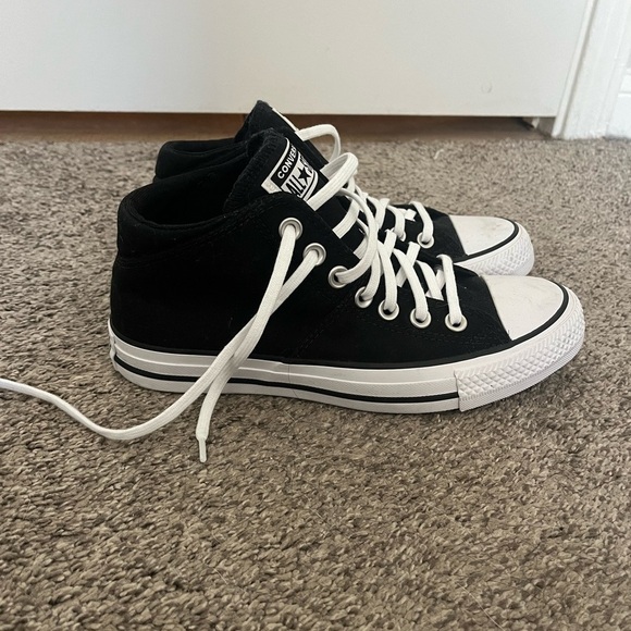 Black women’s converse - Picture 1 of 3